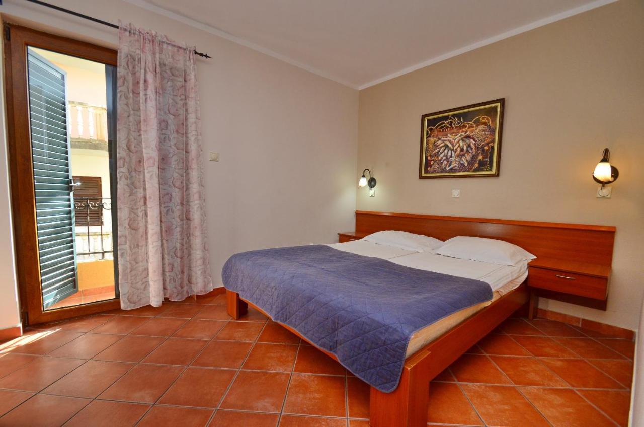 Hotel Meduza Bečići Ngoại thất bức ảnh