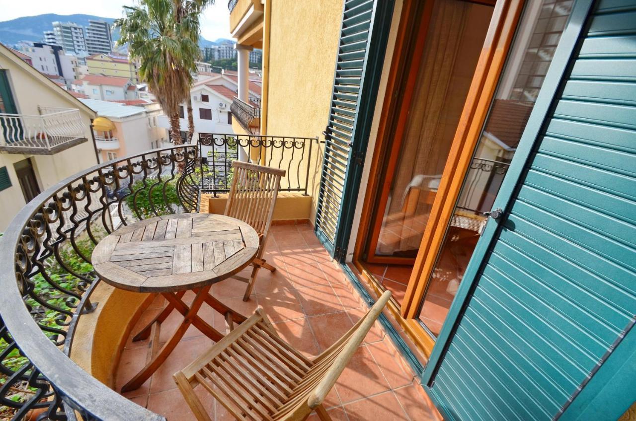 Hotel Meduza Bečići Ngoại thất bức ảnh