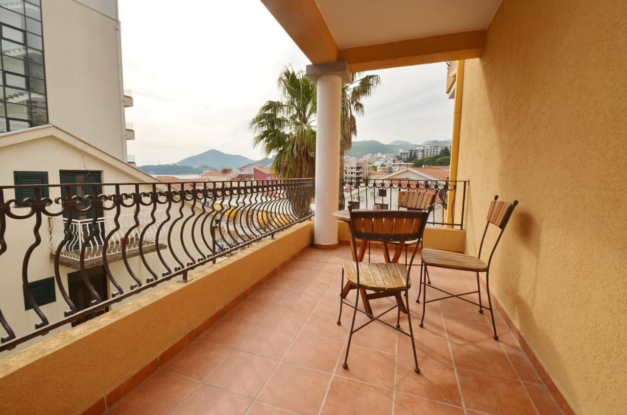 Hotel Meduza Bečići Ngoại thất bức ảnh