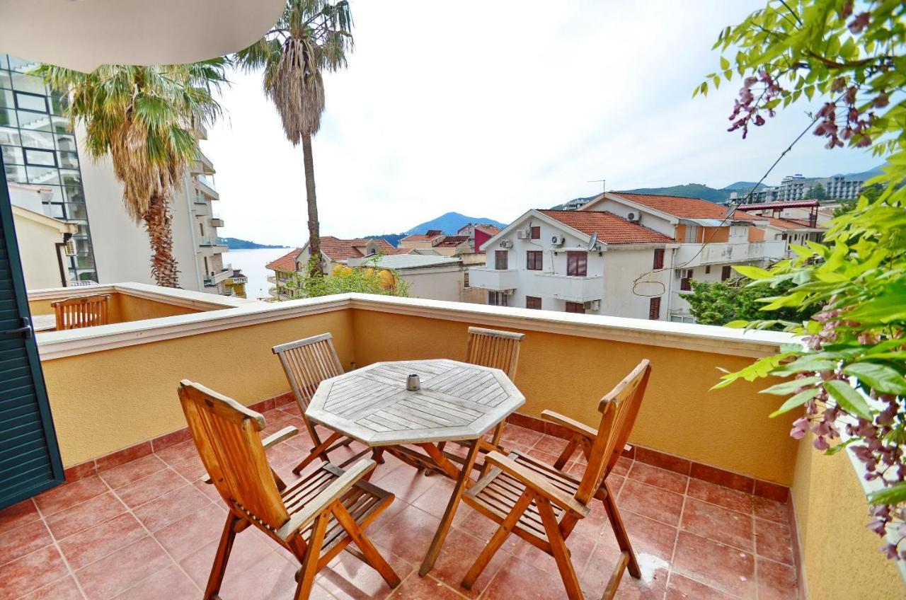 Hotel Meduza Bečići Ngoại thất bức ảnh